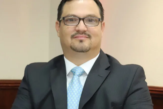 Cambian directiva de Contadores Públicos