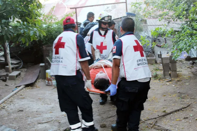 Reportan a anciana en estado de abandono