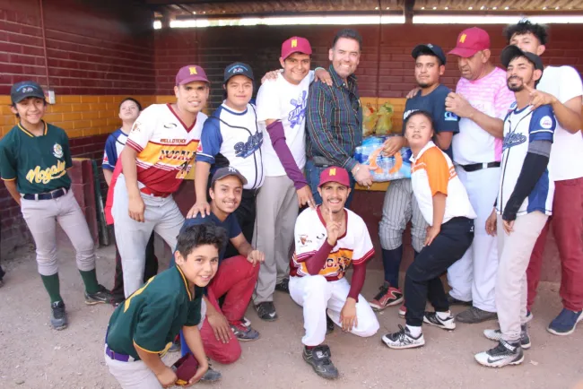 Apoyan a equipo “Special Stars”
