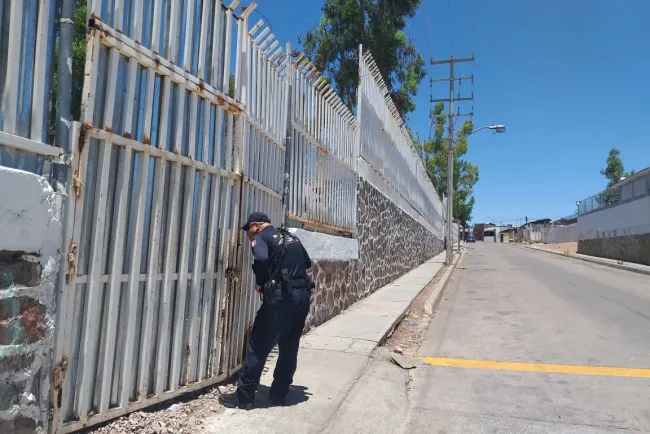 Intensifican vigilancia en planteles educativos