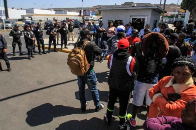 Trump elogia a México por labor en la frontera y... reprueba a China