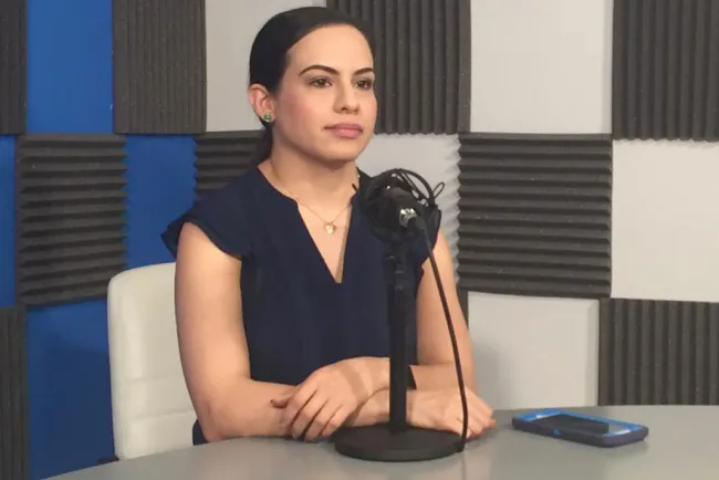 Llaman a no dejar niños al interior de vehículos