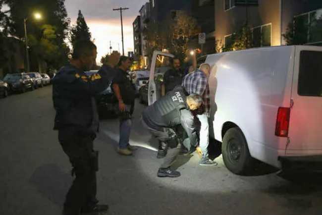 Previenen a migrantes sobre redadas