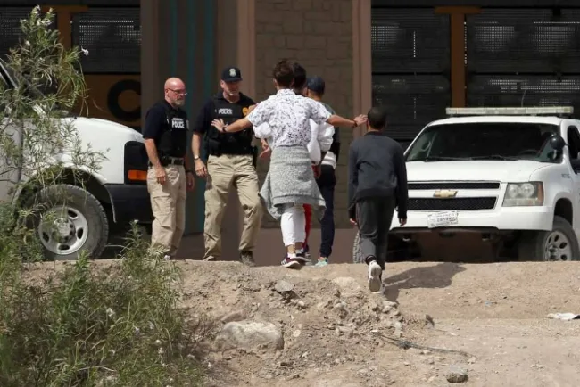 Bloquea Trump solicitudes de asilo de centroamericanos