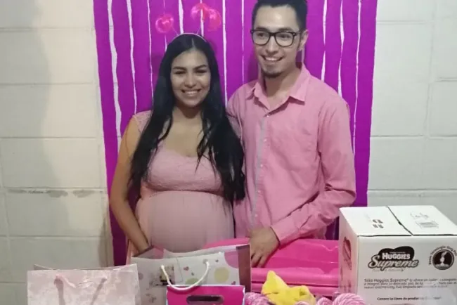 Diana disfruta de Baby Shower
