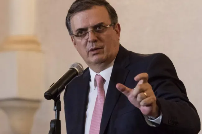 Ebrard y Pompeo se reúnen el domingo por tema migratorio