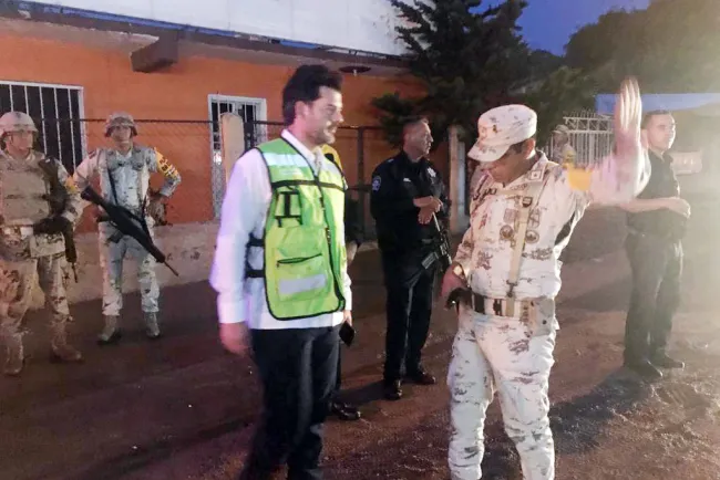 Auxilia Alcalde a afectados