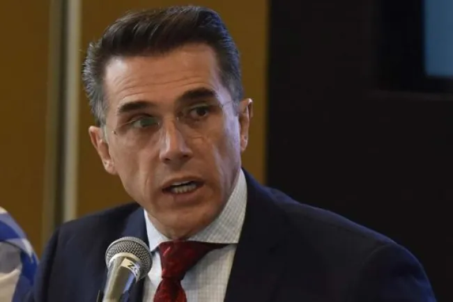 Sergio Mayer se pronuncia contra censura a narcoseries