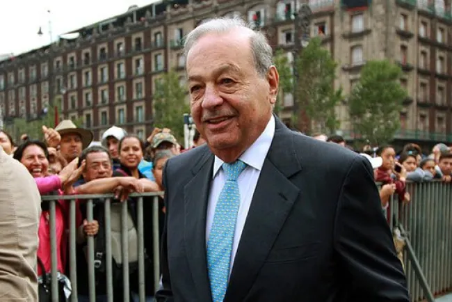 Slim seguirá invirtiendo en México: AMLO