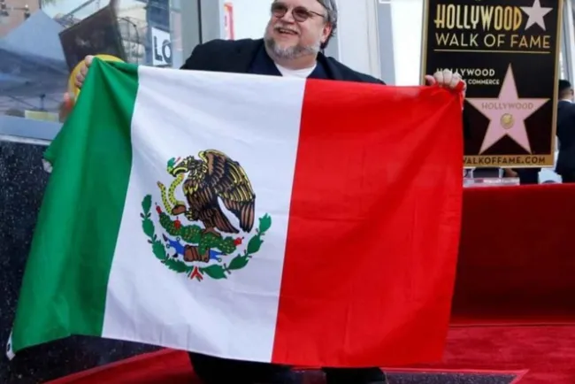 Guillermo del Toro recibe su estrella en el Paseo de la Fama