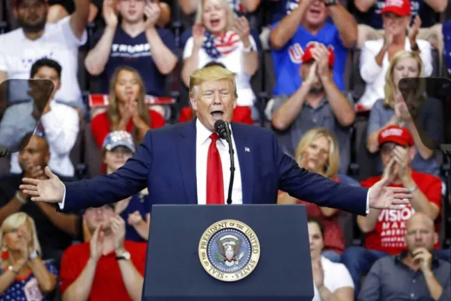 Trump visitará a heridos por tiroteo en El Paso este miércoles