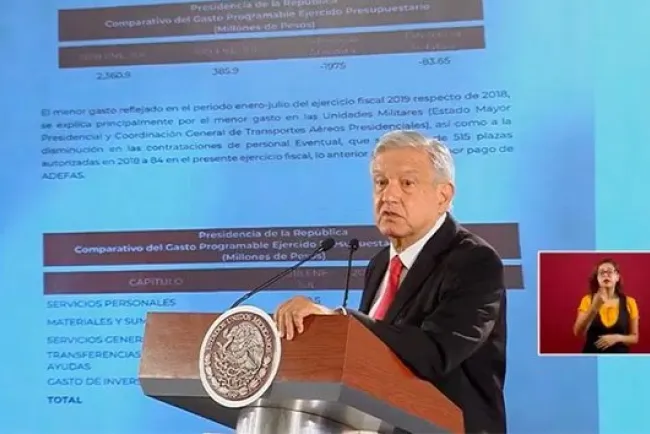 AMLO niega despilfarro de Presidencia y exige disculpa