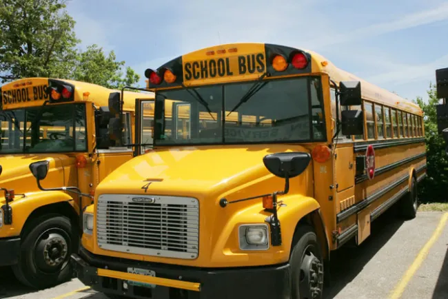 Piden respetar límites de velocidad en escuelas