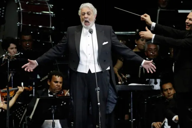 Acusan a Plácido Domingo de acoso sexual