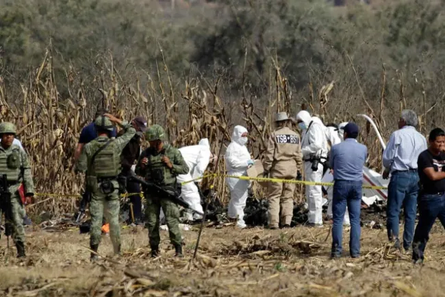 Dan avances de investigación del accidente de helicóptero en Puebla