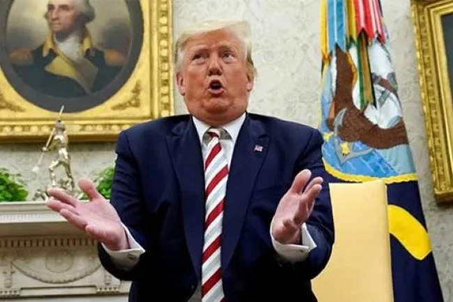 Trump evalúa eliminar la nacionalidad por nacimiento