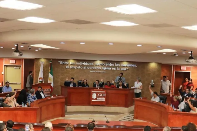 Congreso de Baja California avala consulta sobre 'Ley Bonilla'