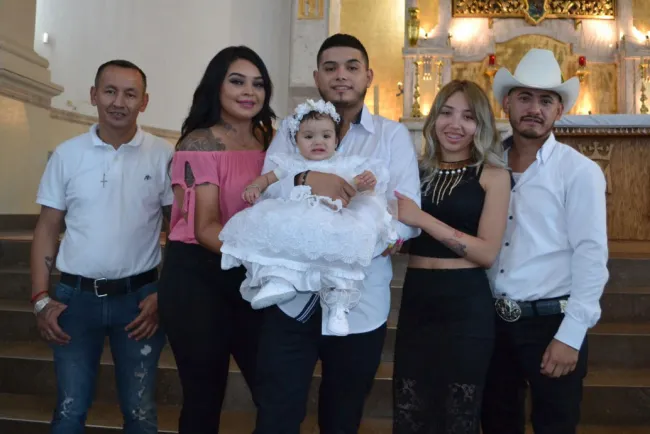 Victoria recibe su primer sacramento