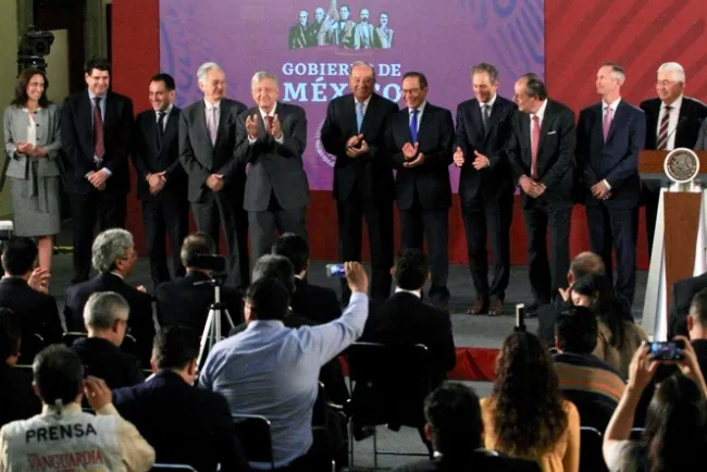 Van Gobierno y empresarios por energía eléctrica barata