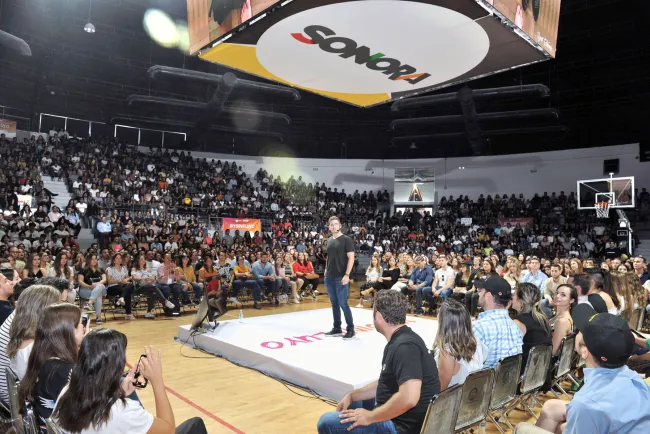 Insisten en motivar a los jóvenes