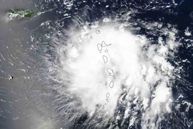 Florida declara estado de emergencia por huracán Dorian