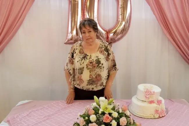 Festeja 70 años Esperanza Beltrán
