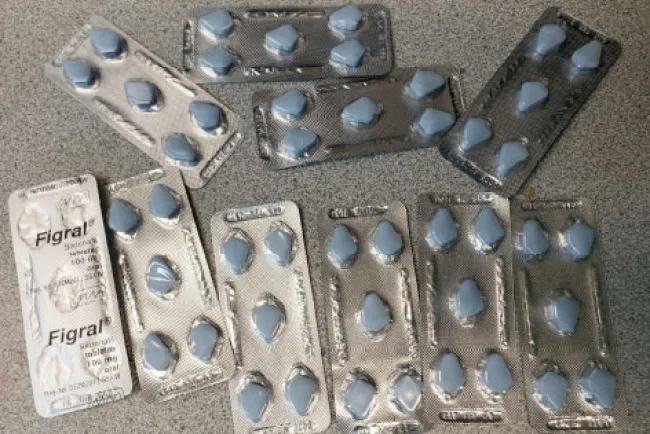 Llevaba 450 pastillas de medicamento controlado