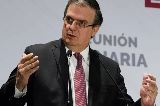 Alerta Ebrard sobre riesgo en EU de ataques contra mexicanos