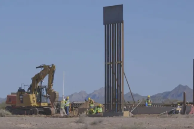 Medirá muro diez metros de altura