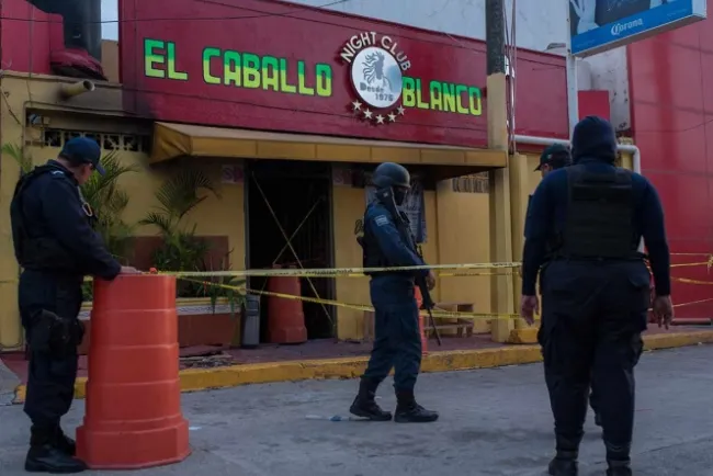 CJNG exige $500 a empleados o queman locales en Veracruz