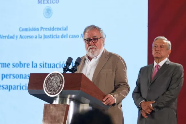 Van contra FGR y jueces por liberar a detenidos de caso Iguala