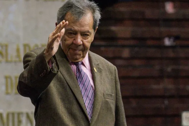 ‘¡Chinguen a su madre!’, dice Muñoz Ledo a diputados