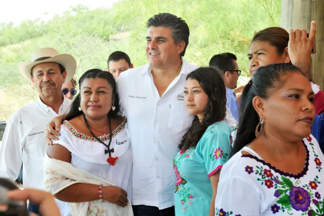 Reconocen a mujeres indígenas