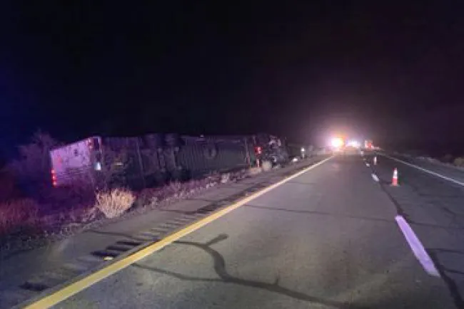 Vuelca viento seis tractocamiones