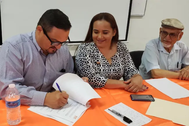 Firma Cobach convenios