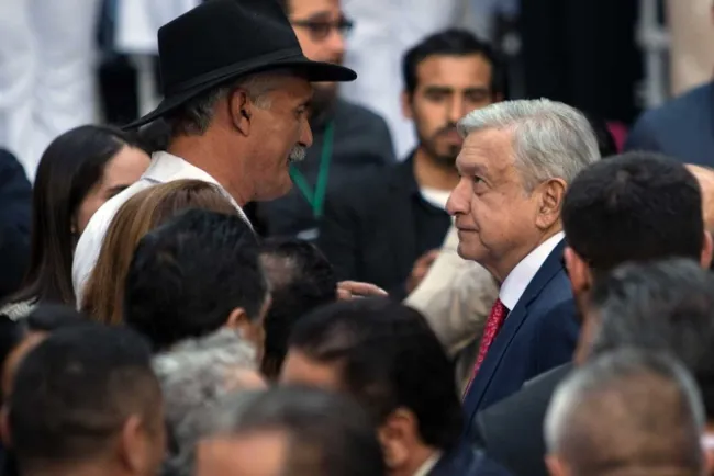 Pide López Obrador a Mireles se disculpe por dichos misóginos