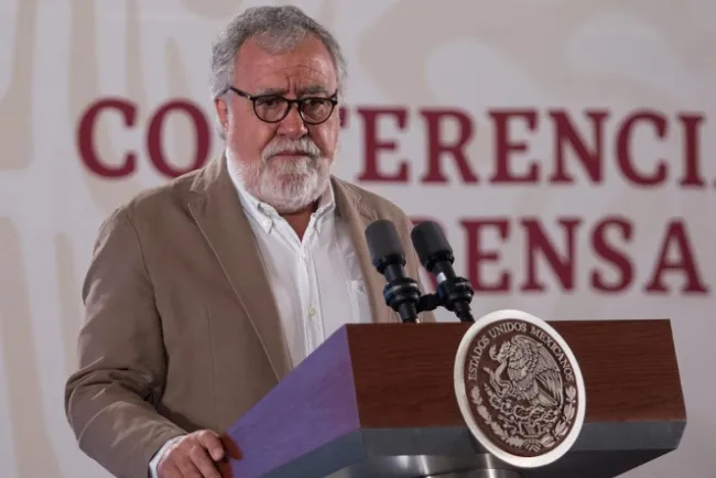 Normalistas de Ayotzinapa podrían permanecer en Guerrero: Encinas