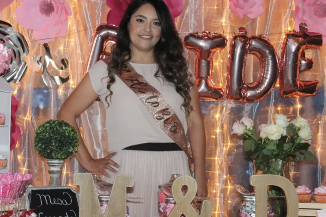 Marisela Peña despide con una hermosa recepción su soltería