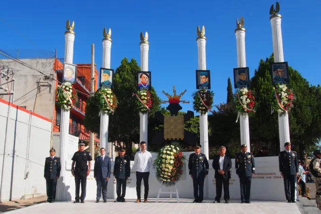 Honra Alcalde a Niños Héroes