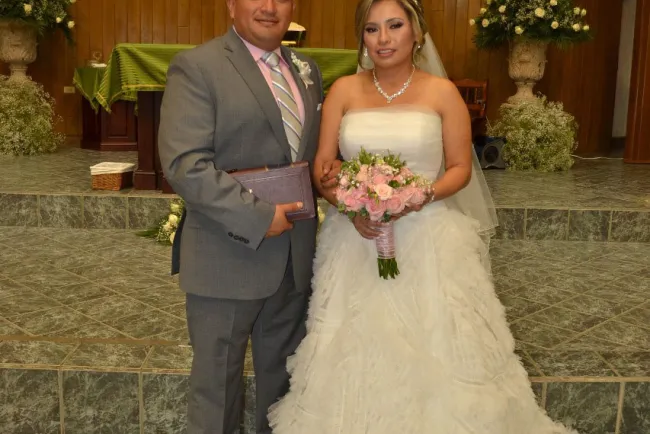 Abigail y César enlazan su amor