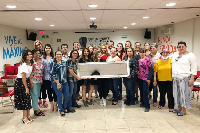 Es “Ponte frente al Espejo” programa único en México