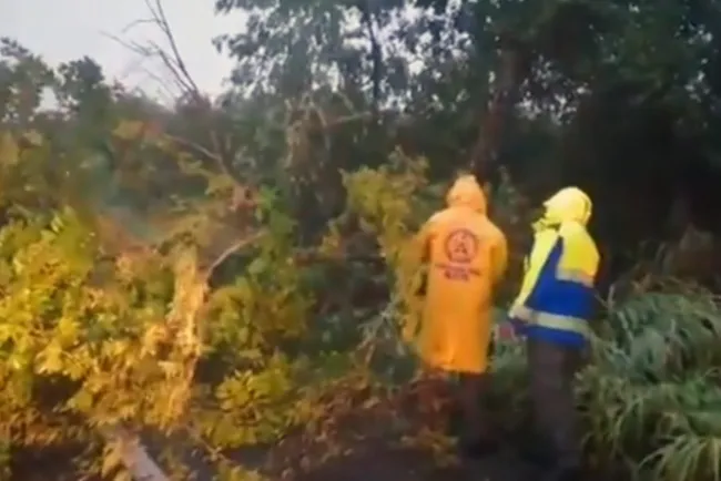 Continúa Alerta Roja por 'Lorena' en Jalisco y Colima