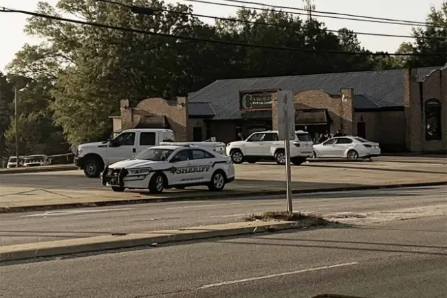 Tiroteo en bar de EU deja 2 muertos y 8 heridos