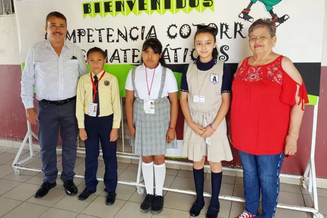 Participan en competencia nacional de Matemáticas