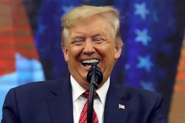 Trump ironiza sobre activista Greta Thunberg