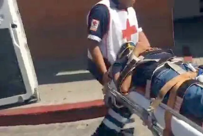 Recibe joven brutal golpiza; está grave