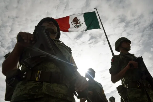 Piden cárcel por agredir a militares; proponen penas de uno a tres años