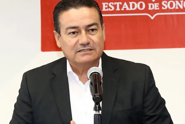 Suspenden clases en doce municipios