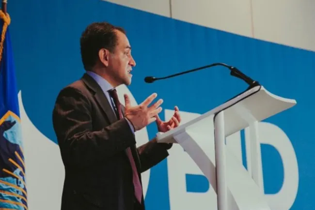 Desaceleración y devolución de IVA, causas de caída en ingresos: SHCP