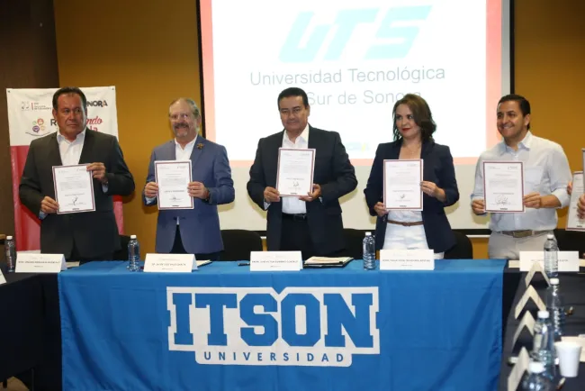 Se suman universitarios a programa "Rescatando tu Escuela" de la SEC